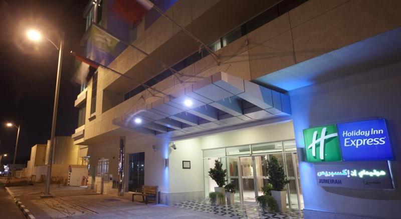 Holiday Inn Express Dubai Safa Park By Ihg Exterior foto